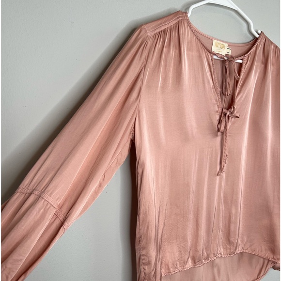 Nation LTD Pink Tie Neck Sateen Long Sleeve Blouse Balloon Sleeve Small Satin - Picture 3 of 14